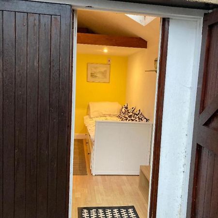 Studio Annexe With Separate Shower Room Broadhempston Buitenkant foto