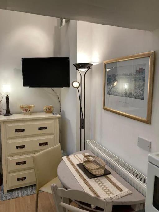 Studio Annexe With Separate Shower Room Broadhempston Buitenkant foto